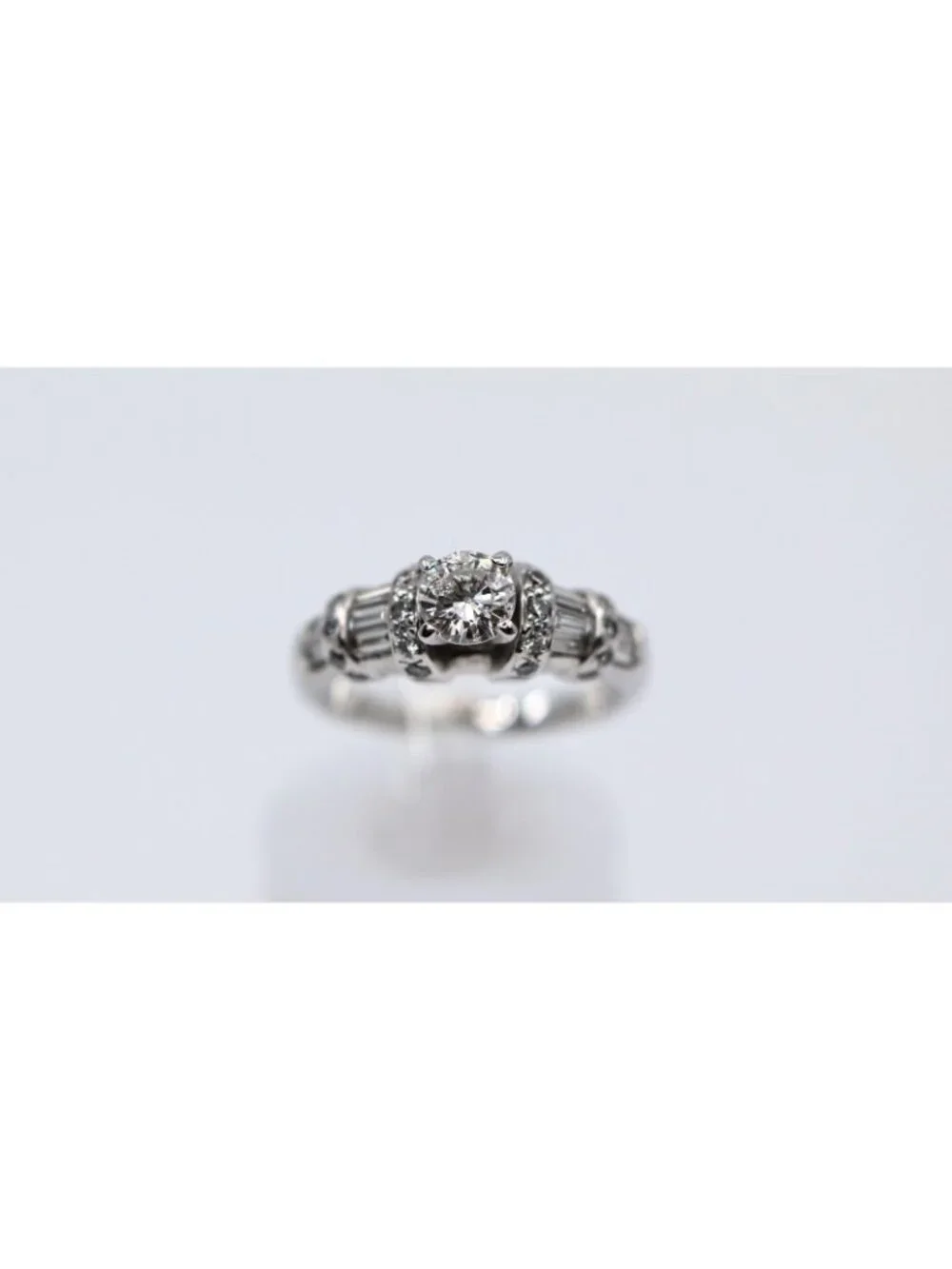 Unique 14K Karat Solid White Gold Ladies Round Diamond Engagement Ring - Size 5